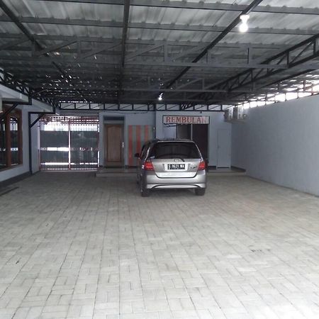 Rembulan Guest House Jombang Exteriér fotografie